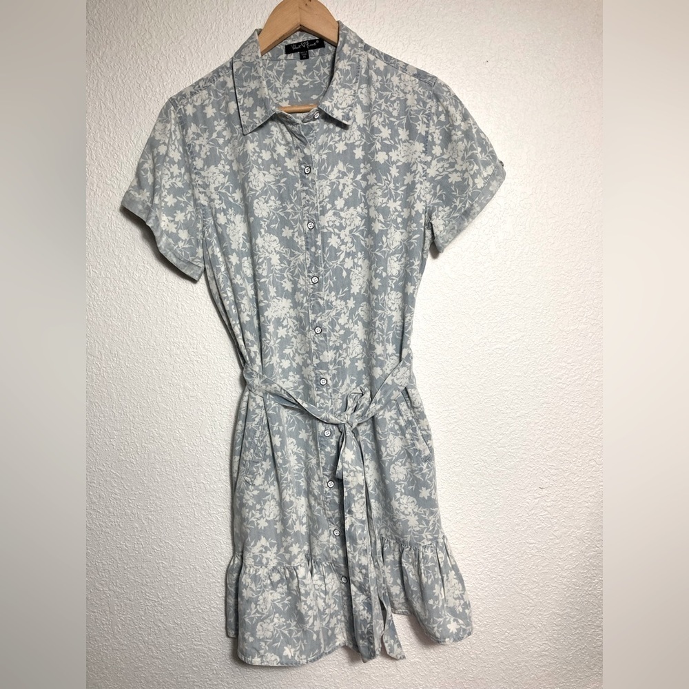 Velvet Heart floral light wash denim chambray shirt dress drop waist belt ruffle